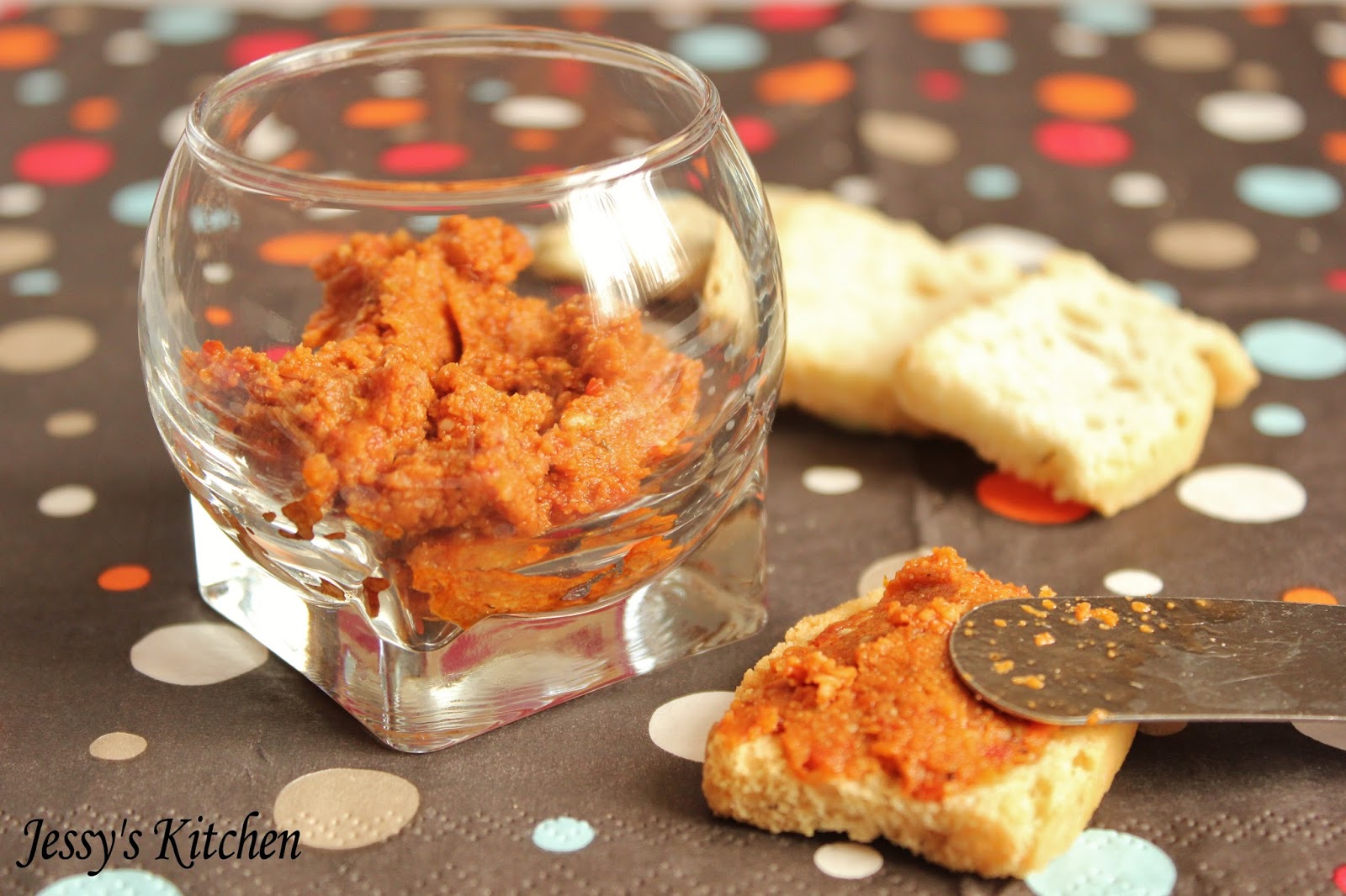 Jessy's Kitchen: Tapenade rouge aux tomates séchées