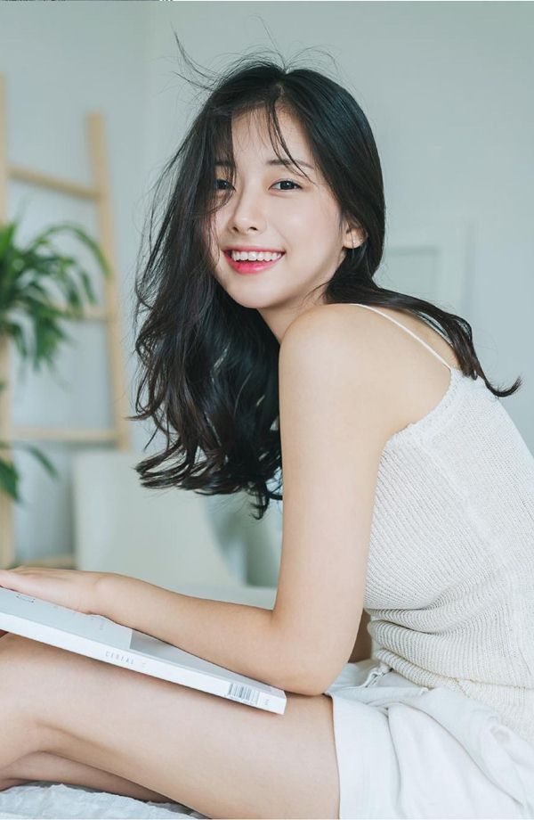 Kumpulan Wallpaper Wanita Cantik Korea Versi Android