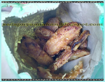 Goreng pisang panas-panas