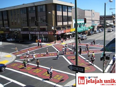 Diagonal Crosswalk