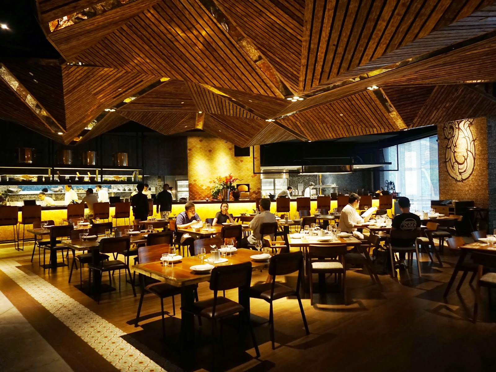 PinkyPiggu: Long Chim Thai Street Food Restaurant @ MBS ~ Acclaimed