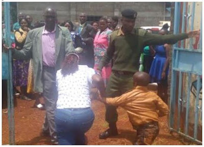 Woman storms wedding with two children (photos)