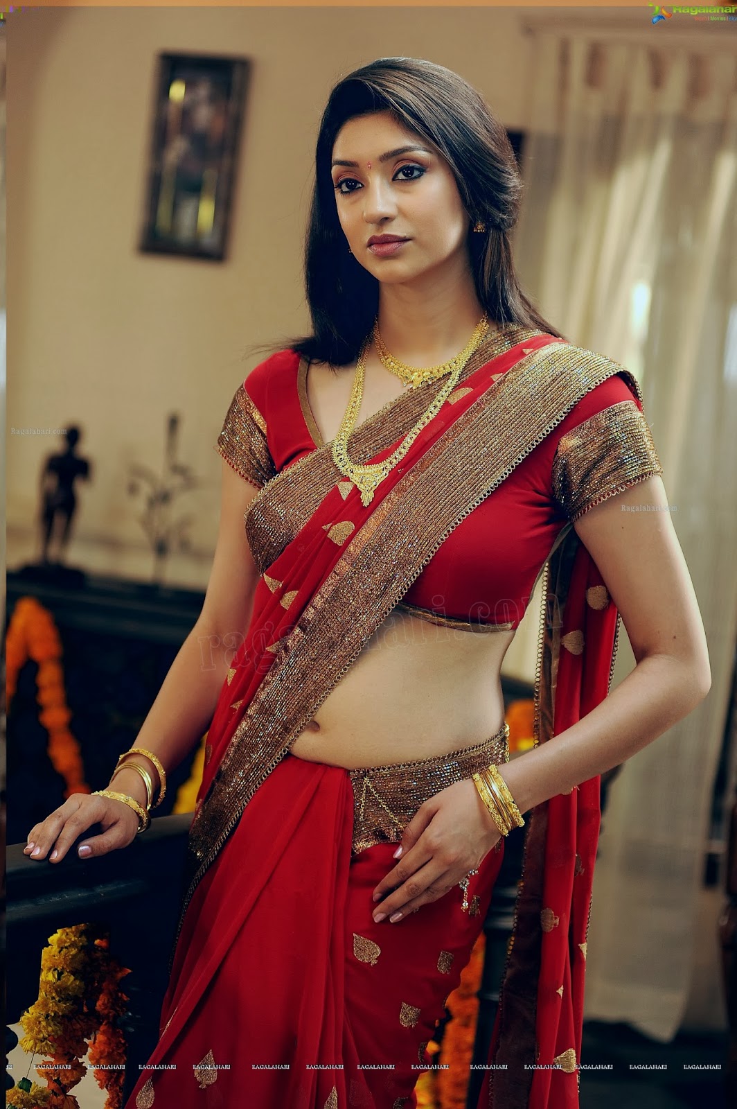 Dressing Below Navel Saree Tanvi Vyas Hot Saree Navel Photoshot 