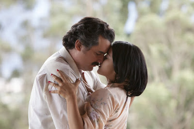 Wagner Moura and Martina Garcia in Narcos Season 2
