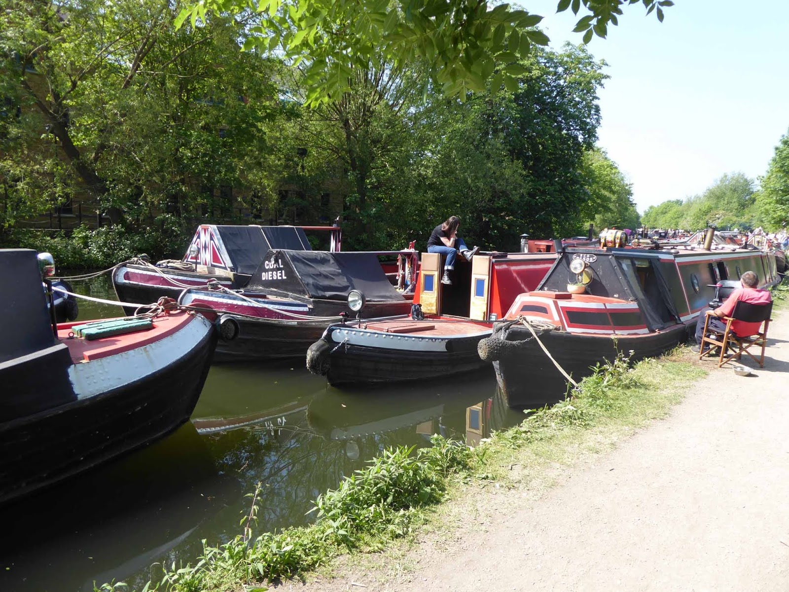 Narrow Boats SICKLE and FLAMINGO Boats at the Rickmansworth Festival.