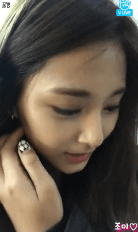 점심 기습 브이라이브 쯔위예요+먹방 정연,사나,모모,나연 출연.gif | 인스티즈