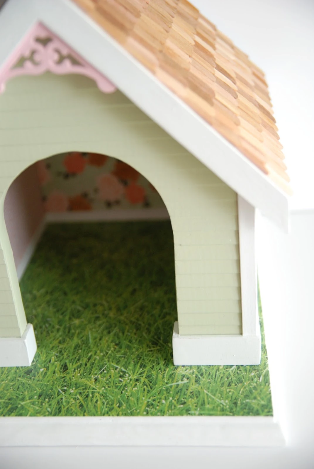 cottage style dog house | scrapbook wallpaper | Rambling Renovators