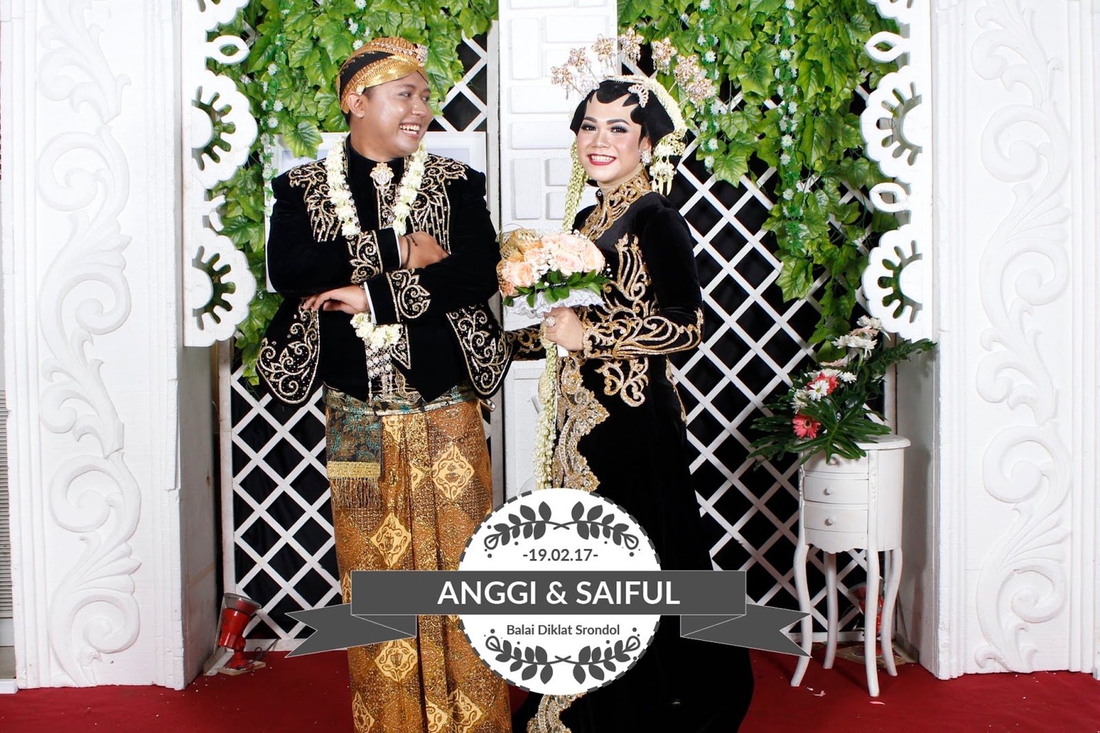 +0856-4020-3369 ; Jasa Photobooth Semarang ~Wedding Anggi Syaiful~