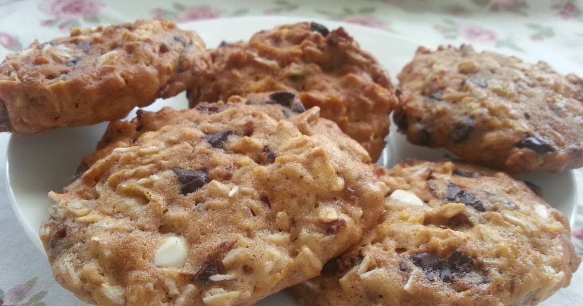 Dates and chocolate chip cookies