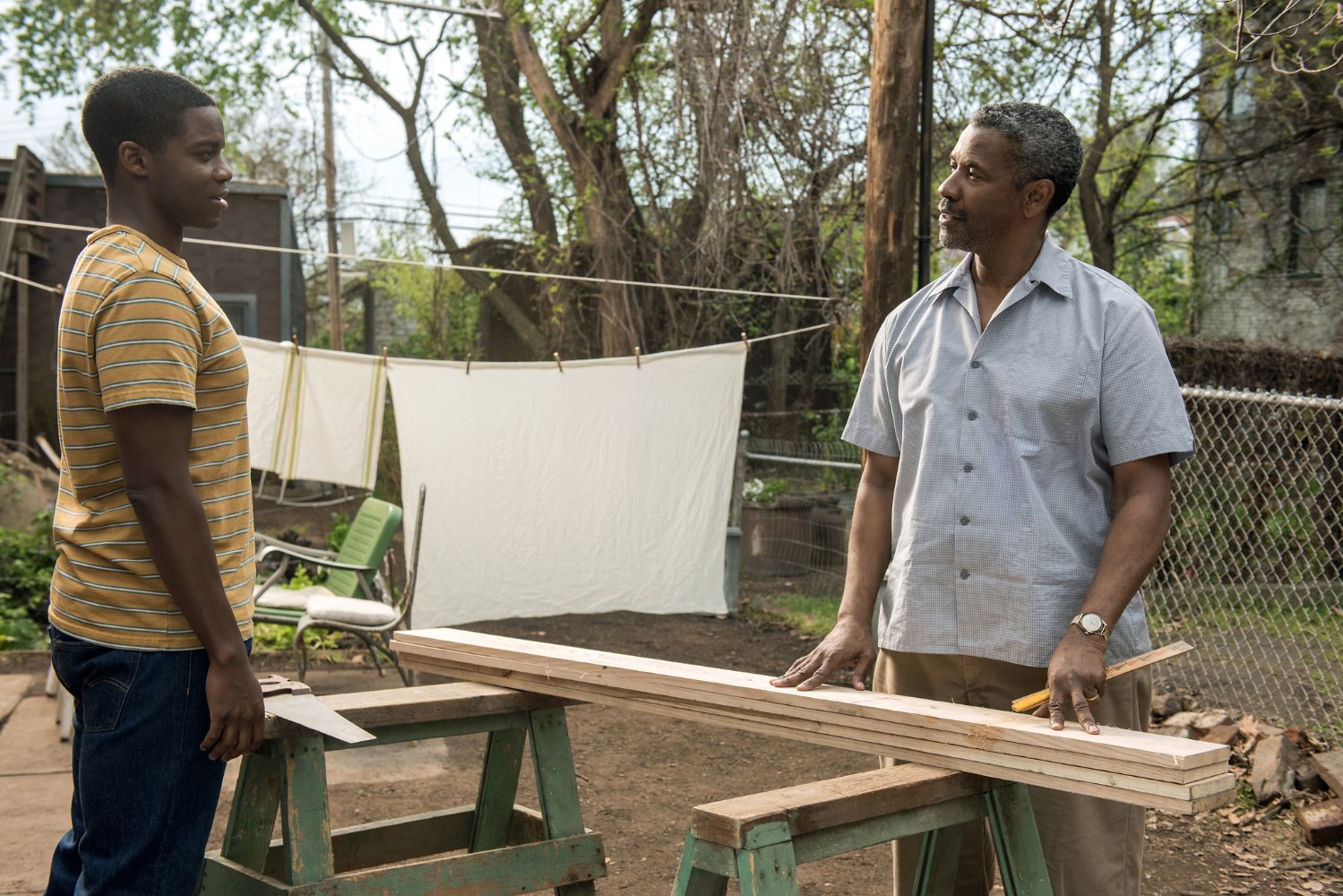 New Clips and Images from FENCES Starring Denzel Washington and Viola