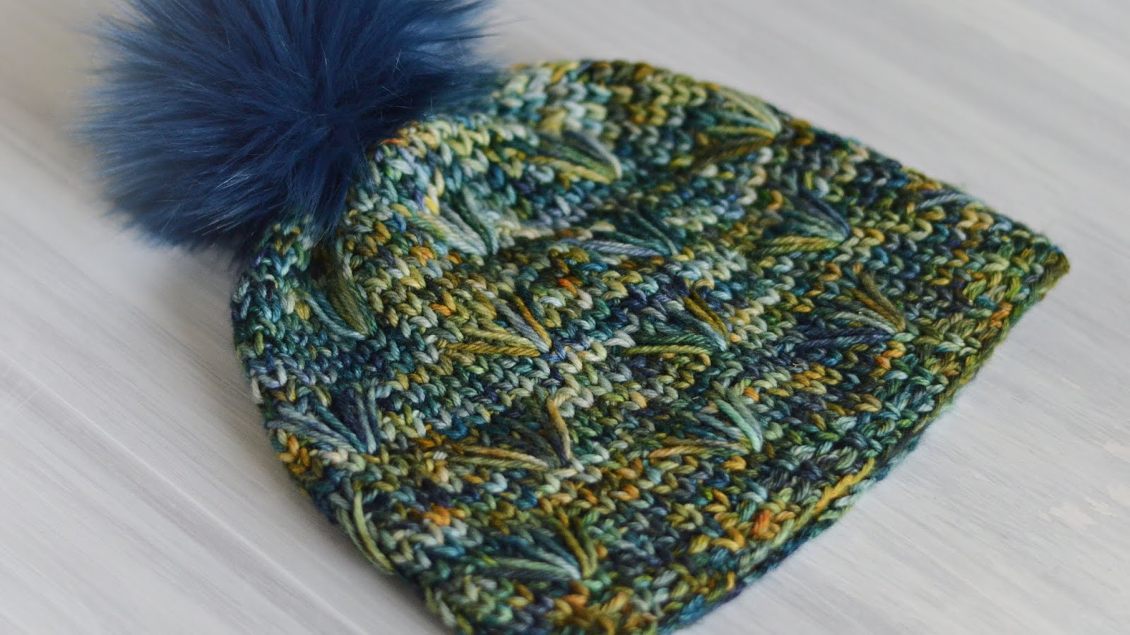 Flower Knitting Loom, Crochet Yarn Blanket Sock Hat Pom Pom