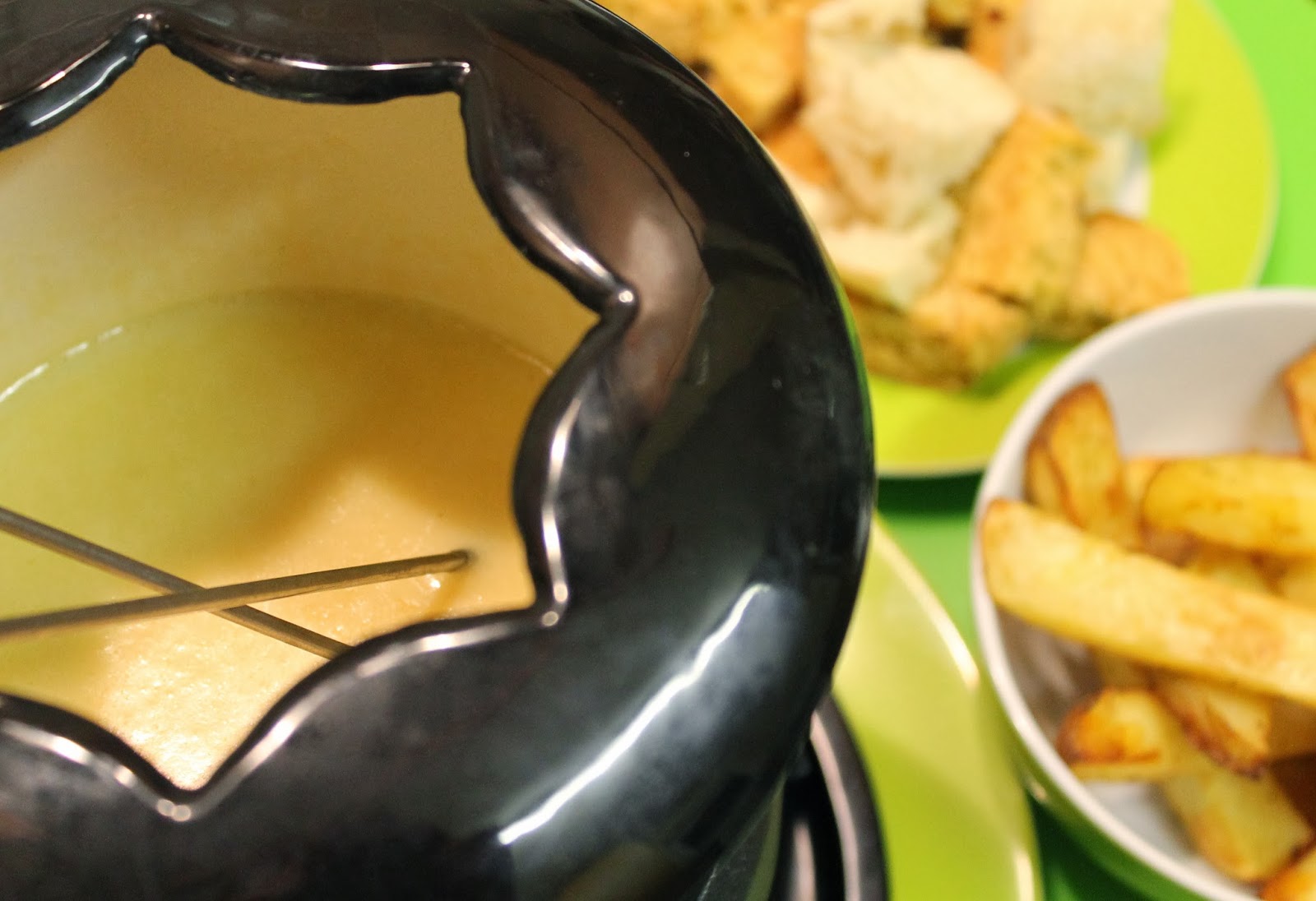 We Don't Eat Anything With A Face Cheddar Cheese Fondue