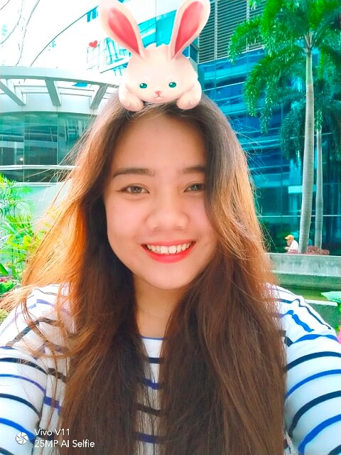 Vivo V11 Front Camera Sample - Selfie With Stickers