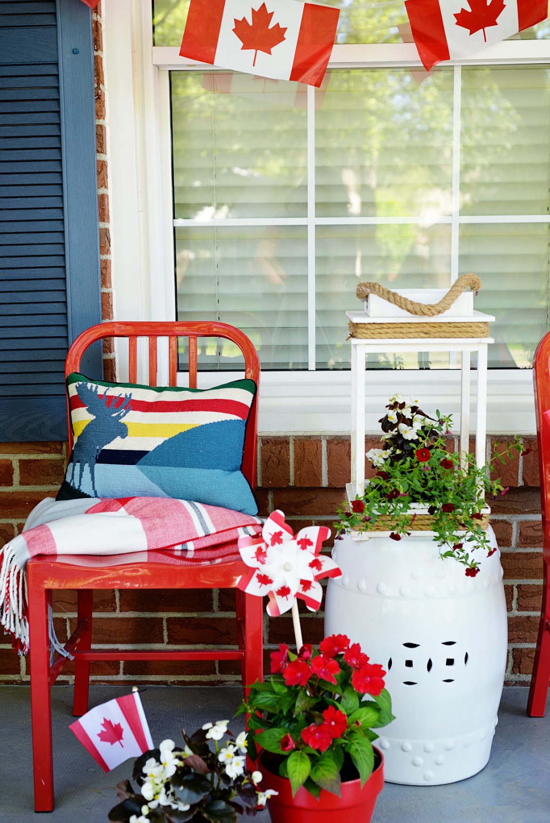 Canada Day red and white porch decorations | Ramblingrenovators.ca