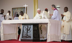 Photos: Pope Francis Holds Mass In Kenya