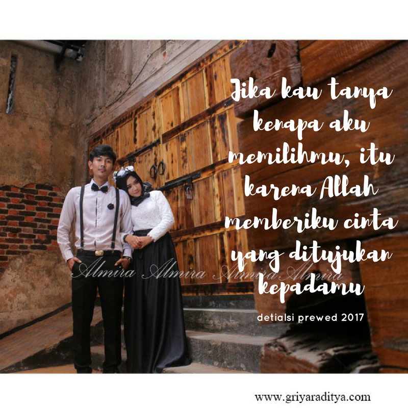 Prewedding Indoor Hitam Putih Griyaraditya 081372507000 - GRIYA RADITYA