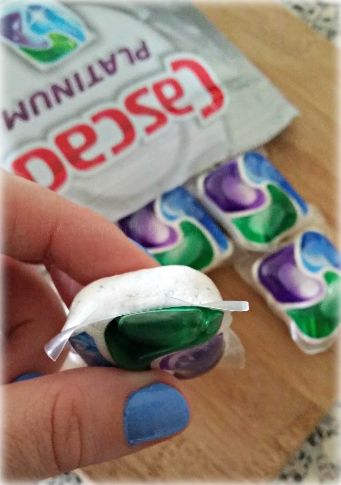 Temporary Waffle Sparkly Dishes With Cascade Platinum Action Pacs