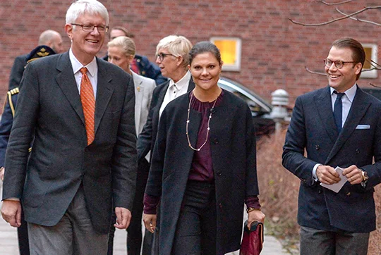 Crown Princess Victoria visited the Public Health Agency of Solna