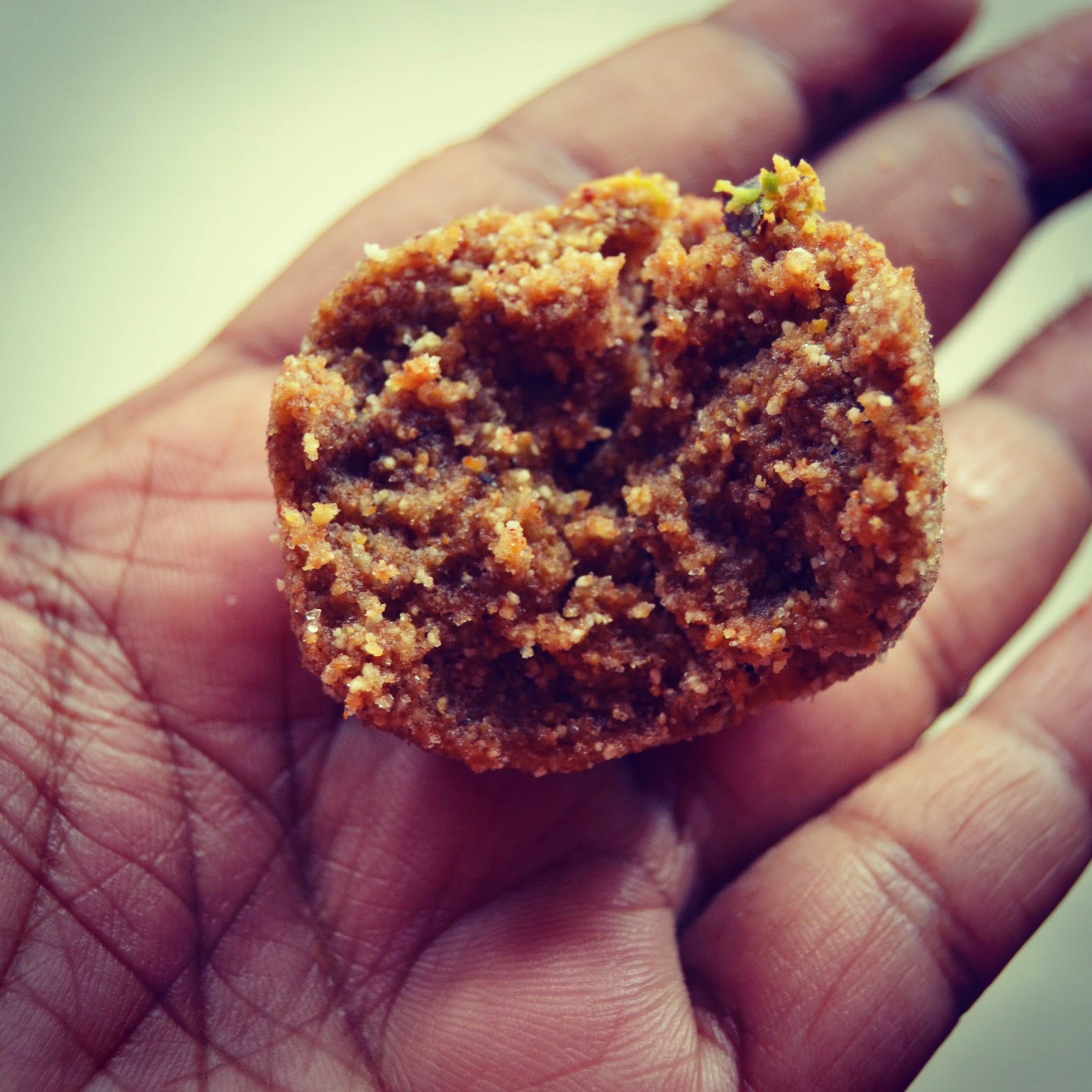 Atte ka ladoo/ wheat flour ladoos.. Forks N Knives