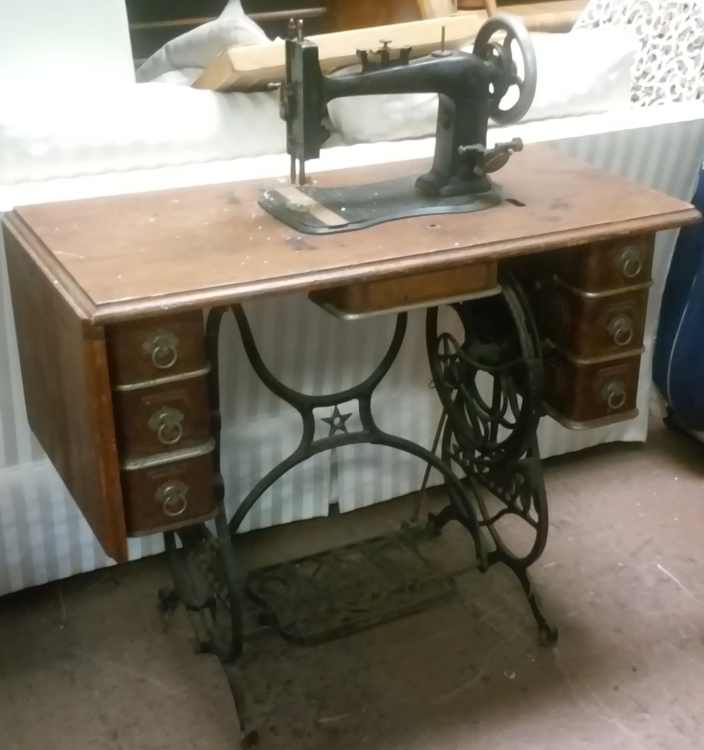 UHURU FURNITURE & COLLECTIBLES SOLD **REDUCED** Domestic Antique