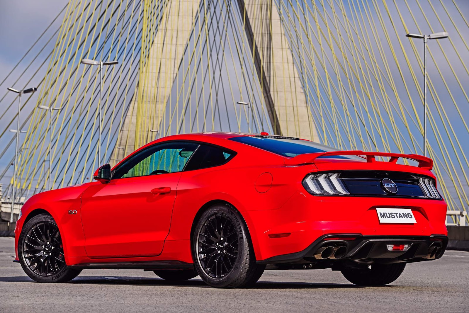 Mustang GT Premium 2018: preço, desempenho e consumo