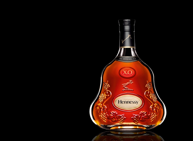 http://3.bp.blogspot.com/-SAzJ3cWl1qU/Uh3tf0h9MtI/AAAAAAAAAgI/nn0tt_d95zw/s1600/Hennessy+XO+1.png