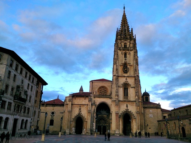 foto de la catedral de oviedo