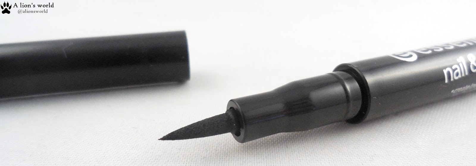 [Review] essence nail &amp; cuticle tattoo liner alionsworld