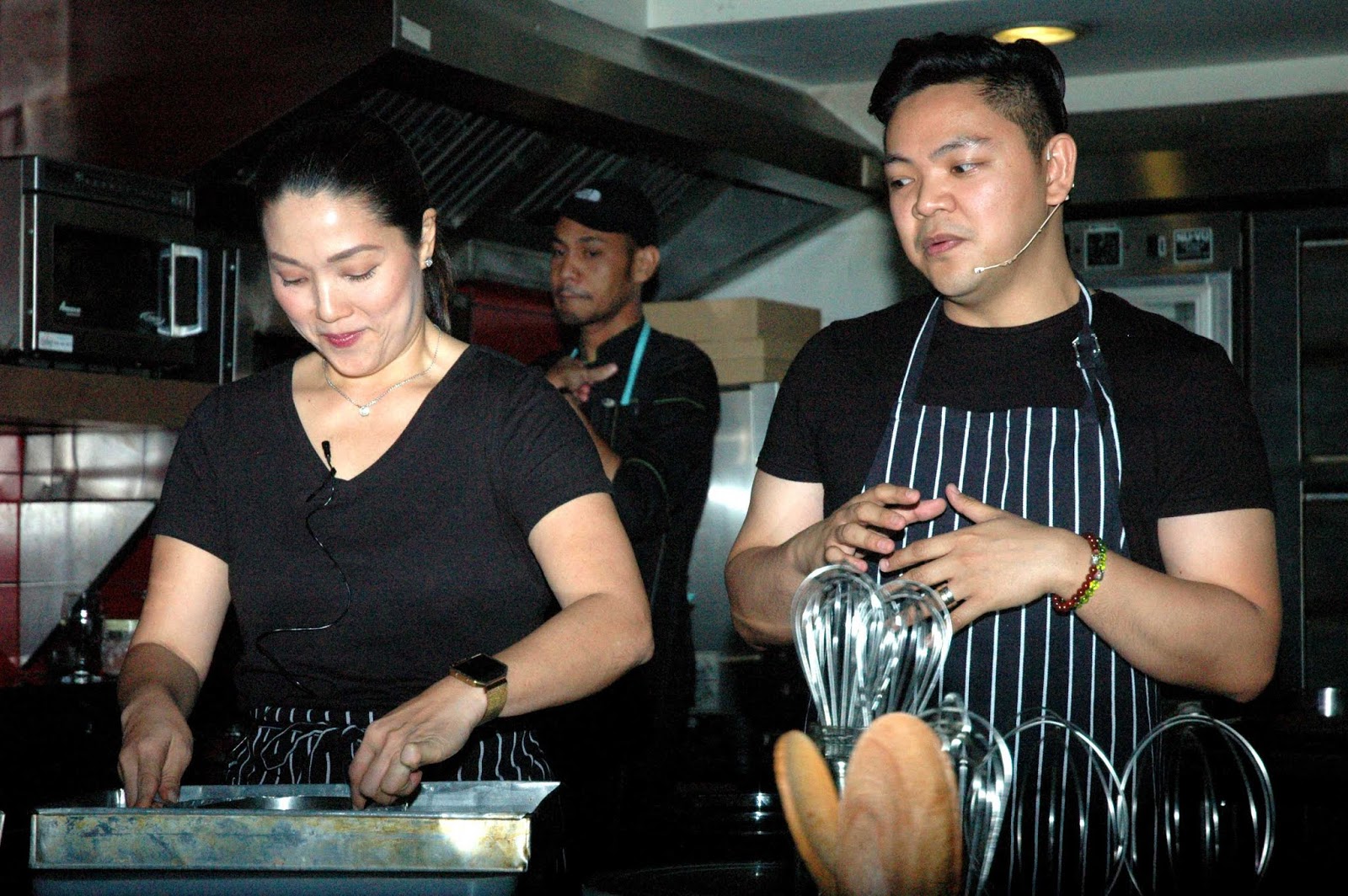 DUDE FOR FOOD A Piece of Cake Chefs Aileen Anastacio and Miko Aspiras