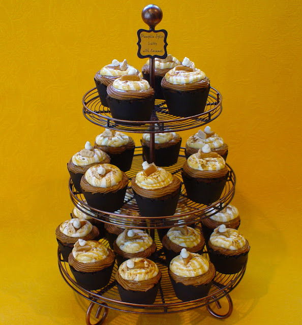 pumpkin-spice-latte-cupcakes-recipe-pie-toppers-deborah-stauch