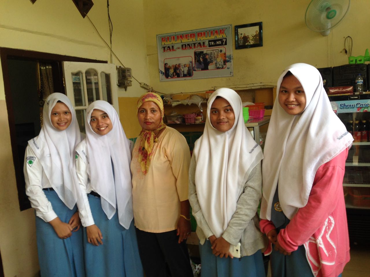 Potre Madhura Kuliner Rujak Tal Ontal