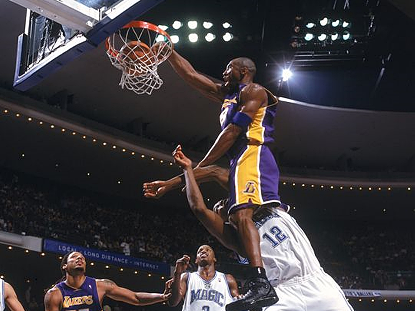 The Top 5 Posterizing Dunks of Kobe Bryant