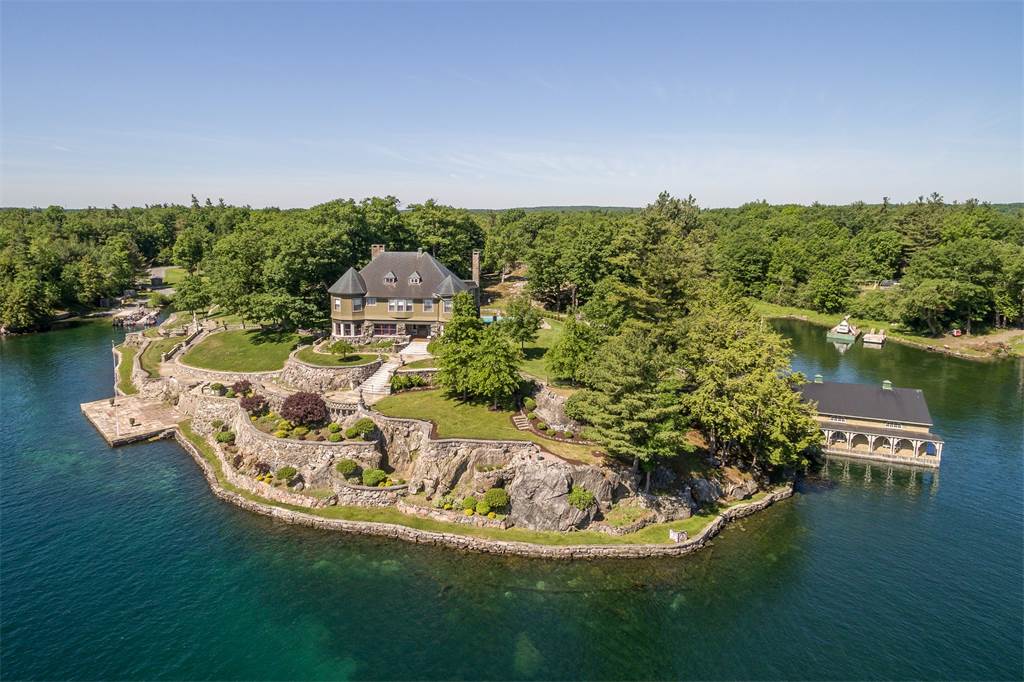 Sweet House Dreams Hopewell Hall, 1890's Victorian Summer Home on