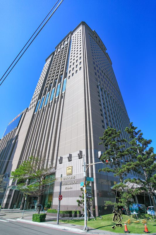 新竹五星級 國賓大飯店|A Cut牛排館、玖樓中餐廳、Corner Bakery烘培麵包坊、室內游泳池、健身中心健身房、Le Bar雪茄酒吧、國際宴會廳竹萱廳、八方燴西餐廳吃到飽、婚宴喜慶聚會場所近新光三越巨城商圈百貨