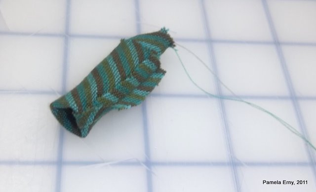 Off The Cuff ~Sewing Style~: TUTORIAL-- Fast and Fabulous Fabric Loops!