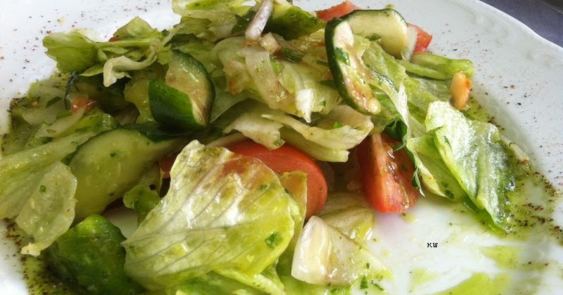 10 простых домашних соусов для салатов и овощных блюд
