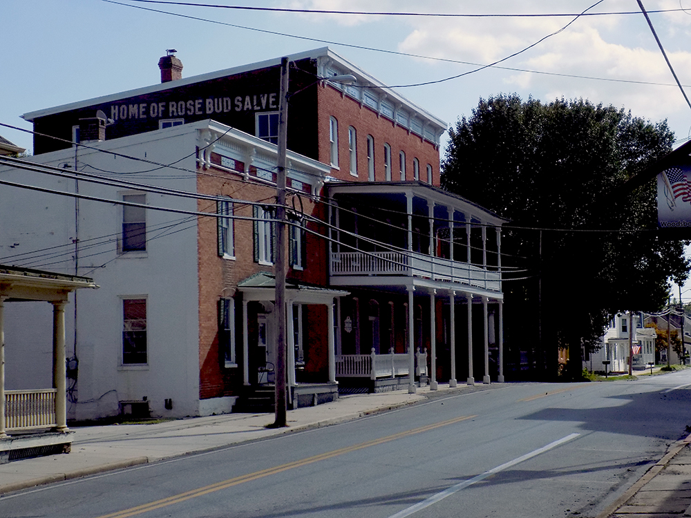 Chris Hamby Presents "SignORama" A Photographic Showcase of Vintage