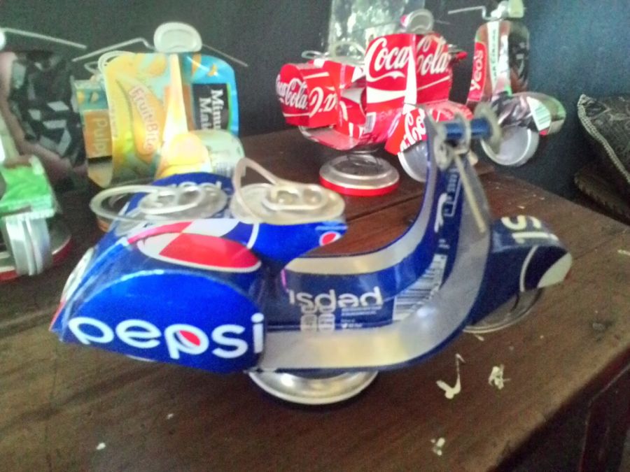 Cara Membuat Miniatur Vespa Dari Kaleng Fanta Cara Membuat Miniatur Vespa Dari Kaleng Fanta