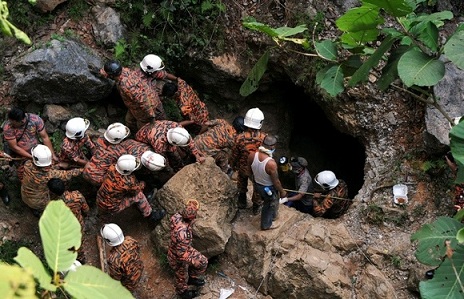 Korban tragedi Gunung Tabai ~ DUNIA ITU