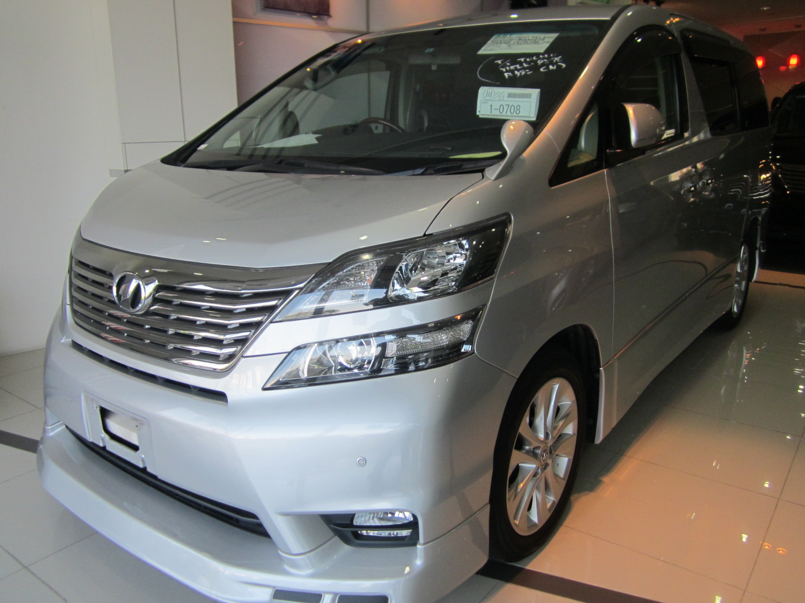 Toyota vellfire 2008