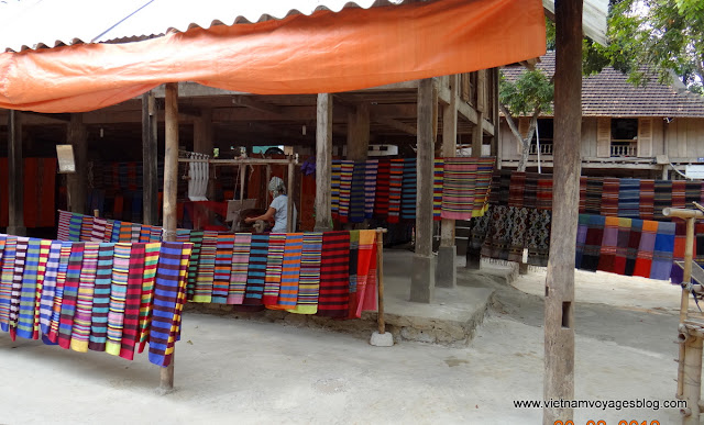 Des Thai Blans chez Pom Coong village