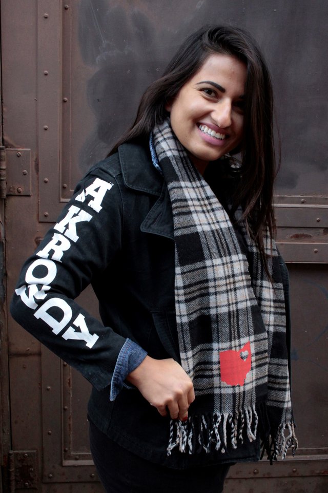 Dina's Days & Rubber City Clothing in the Akron Beacon Journal Dina's