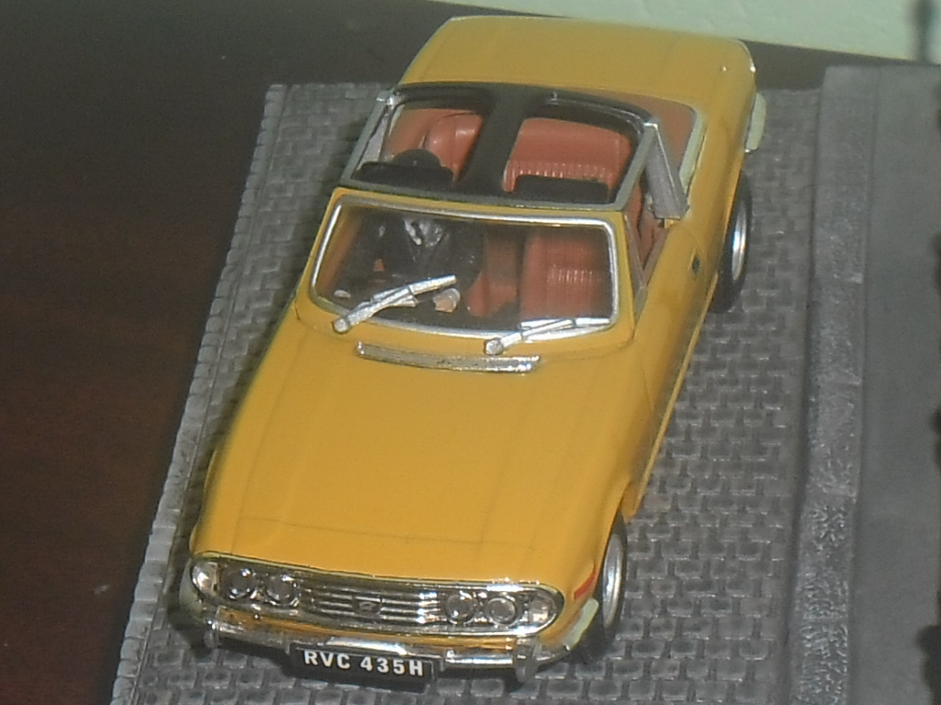 Triumph Stag - Diamonds Are Forever - Modèle Réduit James Bond 1:43 Eaglemoss - Neuf