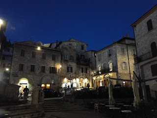 Assis Itália vista noturna