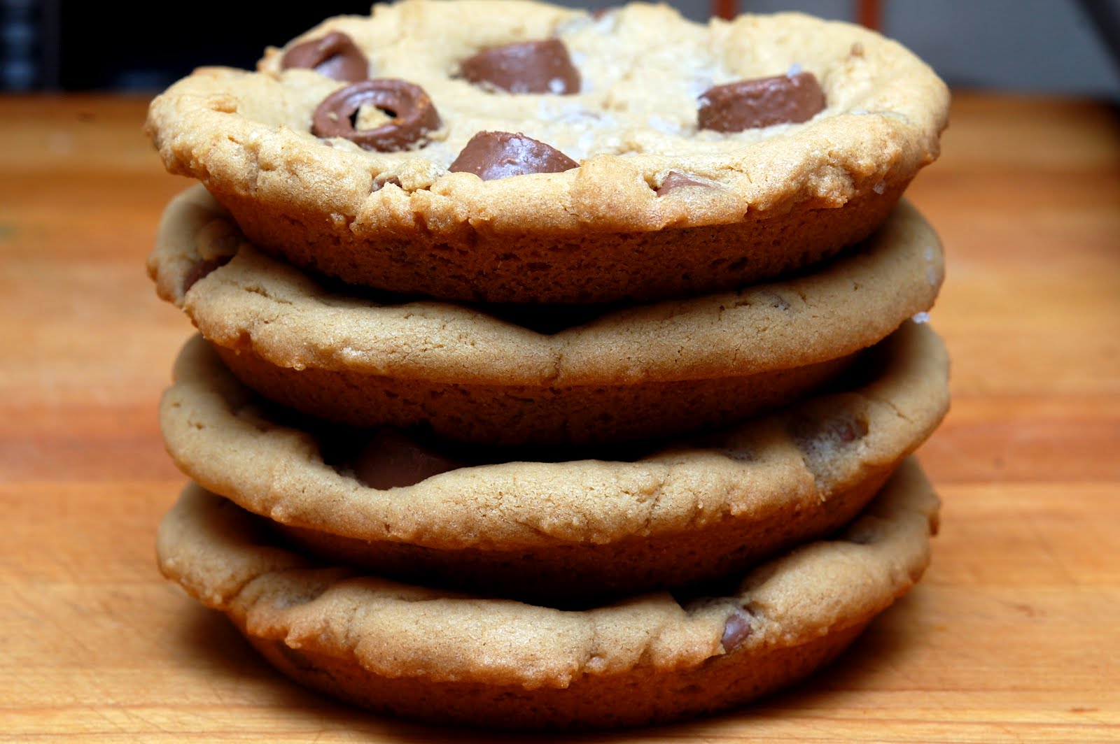 PEANUT BUTTER ROLO COOKIES WITH SEA SALT Hugs and Cookies XOXO