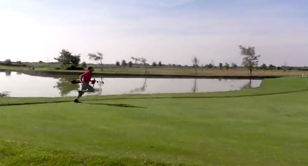 Video: World Speedgolf Champion Rob Hogan Plays A Par-3 In 38 Seconds ...
