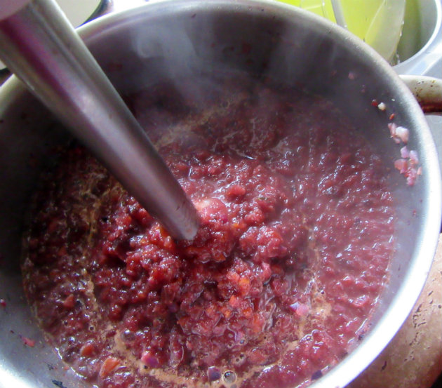 Borsch by Laka kuharica: Mash the vegetables to desired consistency