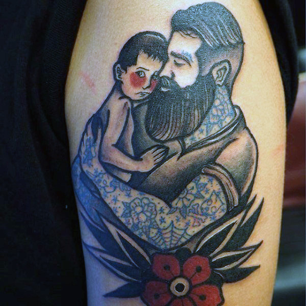 Galería con tatuajes de padre e hijo.