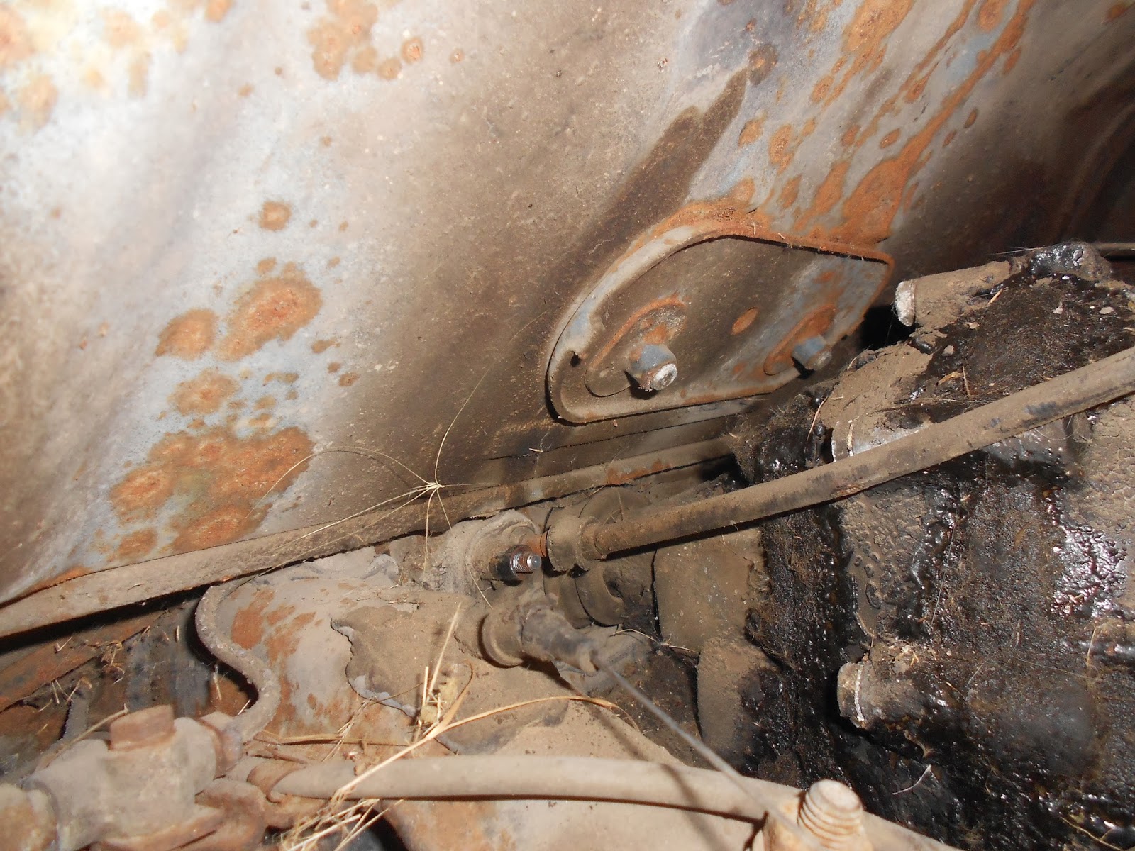 The Bug Boys Replacing a VW Bugs clutch cable and bowden tube.