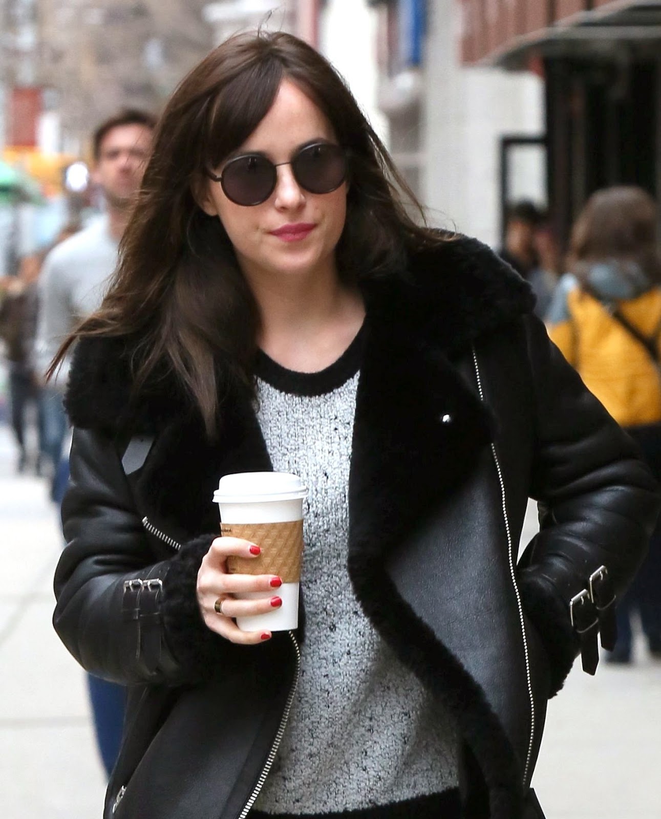 Fifty Shades Updates: HQ PHOTOS: Dakota Johnson out in NYC (April 9, 2015)